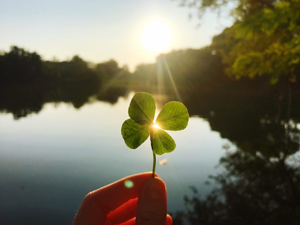 【53歳が振り返る】20代で人生を好転させた9つの習慣｜30年の営業経験から