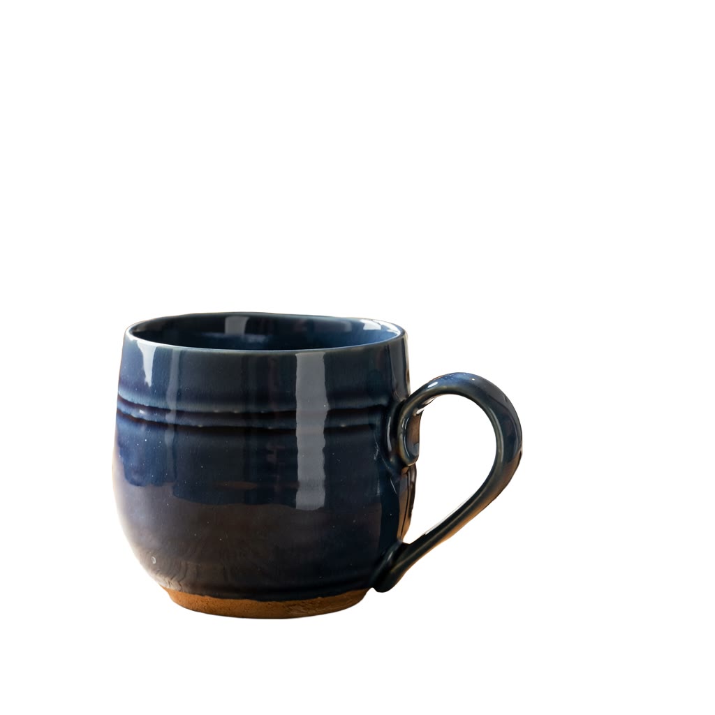 背景を削除して白い背景にしたマグカップ